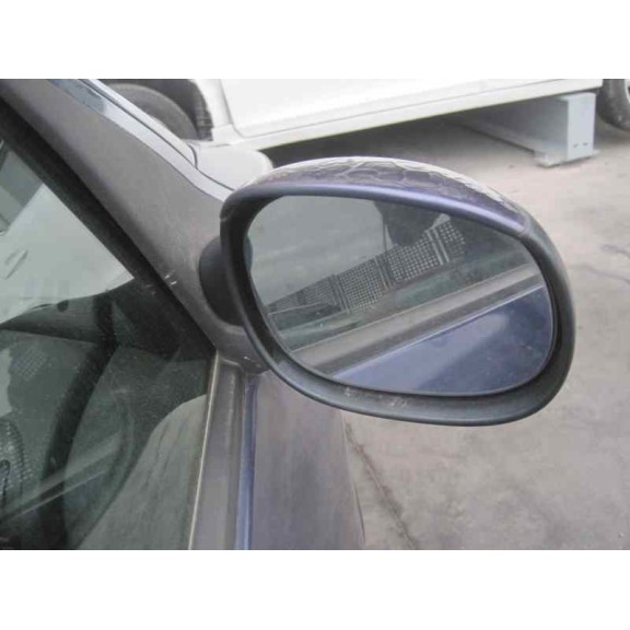 peugeot 206 berlina del año 2002