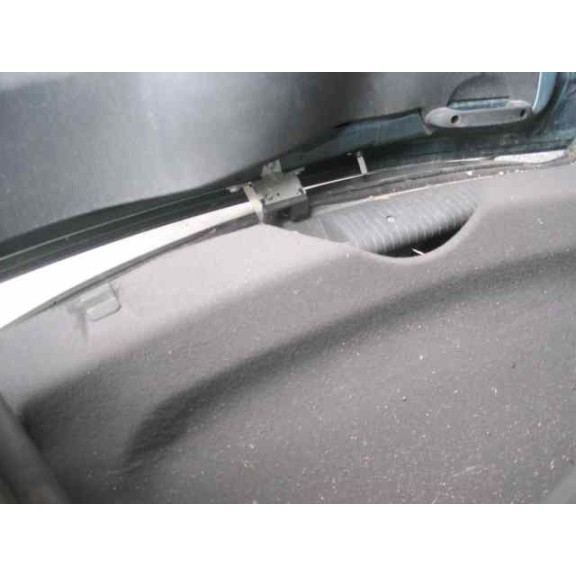 opel corsa c del año 2003