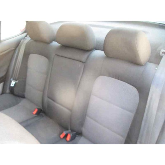 seat toledo (1m2) del año 2001