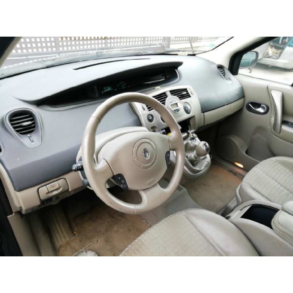 renault scenic ii del año 2004