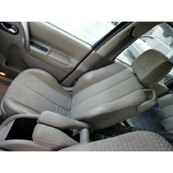 renault scenic ii del año 2004