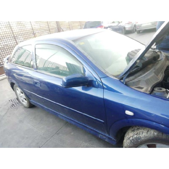 opel astra g berlina del año 2004