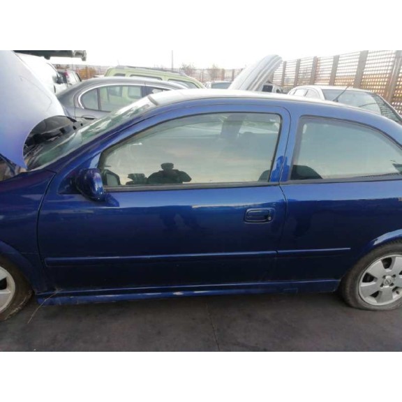 opel astra g berlina del año 2004