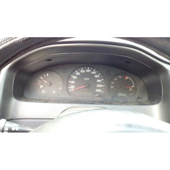 nissan almera (n15) del año 1998