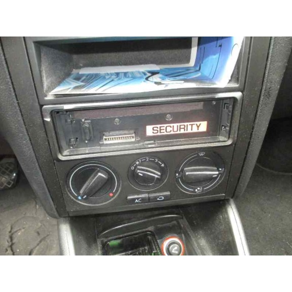 volkswagen golf iv berlina (1j1) del año 1998