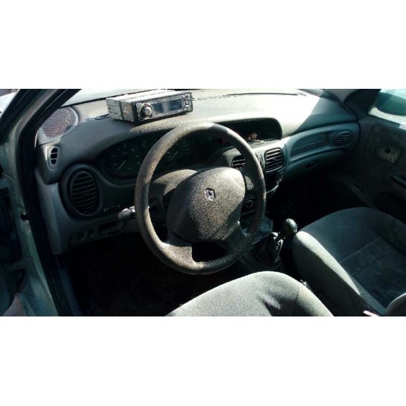renault megane i fase 2 classic (la..) del año 2000