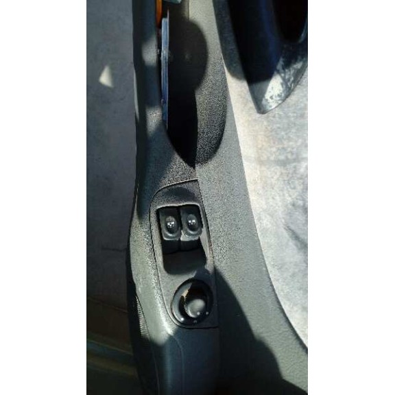 renault megane i fase 2 classic (la..) del año 2000