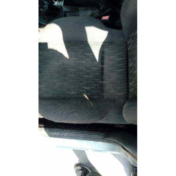 ford focus berlina (cak) del año 2004