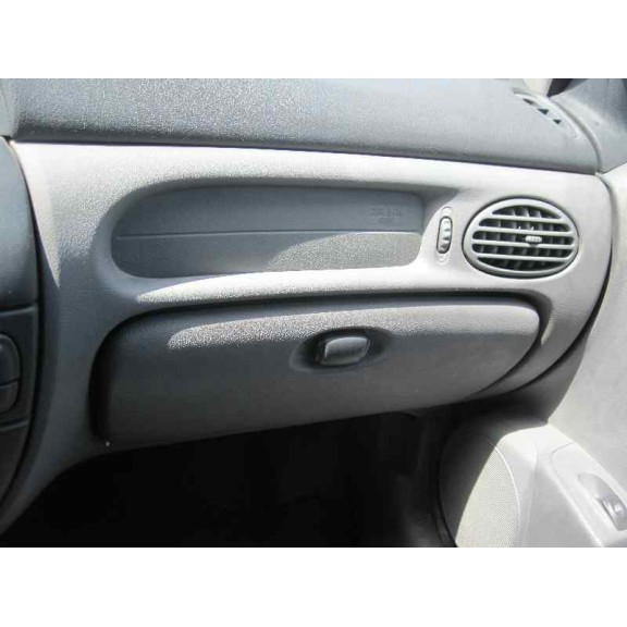 renault megane i fase 2 berlina (ba0) del año 2000