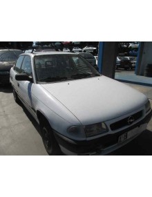 opel astra f berlina del año 1995