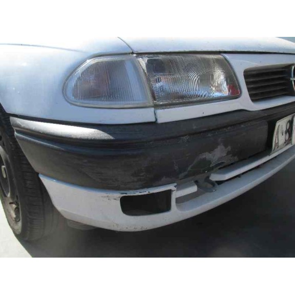 opel astra f berlina del año 1995