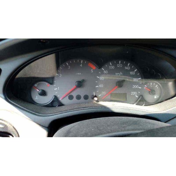 ford focus berlina (cak) del año 2004