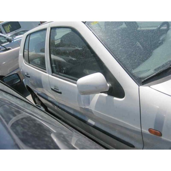 volkswagen polo berlina (6n1) del año 1995