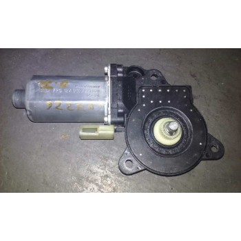 MOTOR ELEVALUNAS DELANTERO IZQUIERDO 0130821938 5P 