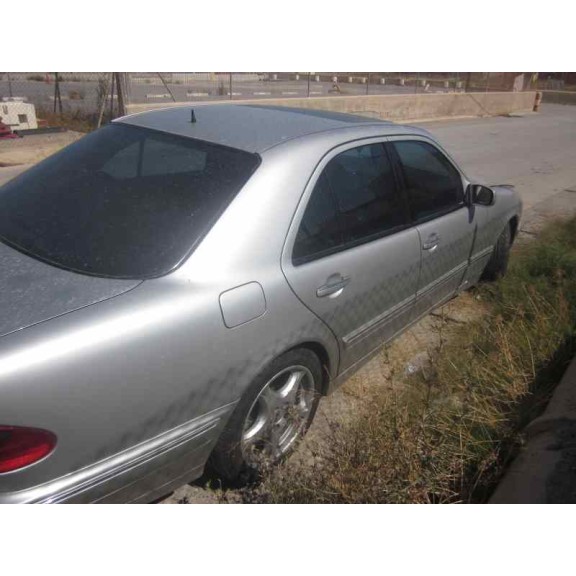 mercedes-benz clase e (w210) berlina diesel del año 1999