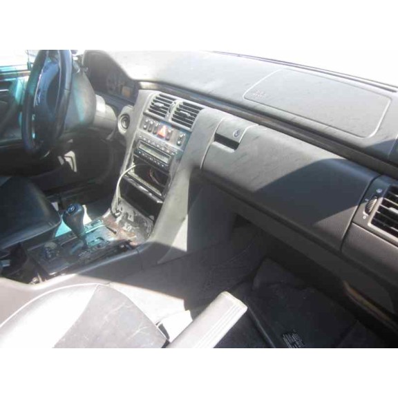 mercedes-benz clase e (w210) berlina diesel del año 1999