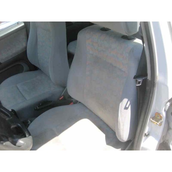 volkswagen polo berlina (6n1) del año 1995