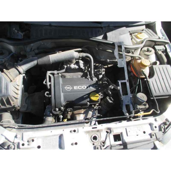 opel corsa c del año 2004