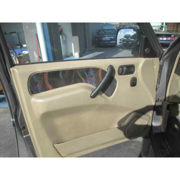 nissan terrano/terrano.ii (r20) del año 2000