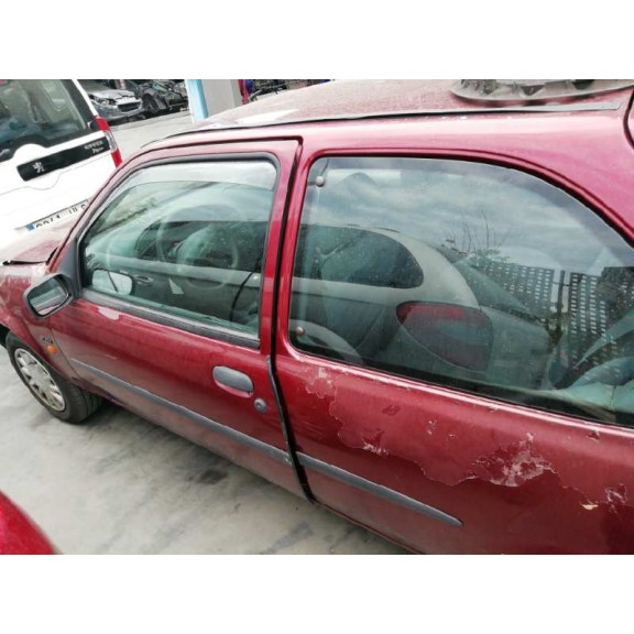 ford fiesta berlina del año 1997