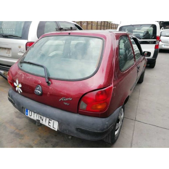 ford fiesta berlina del año 1997