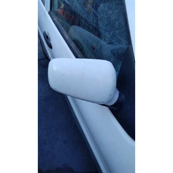 volkswagen polo berlina (6n1) del año 1997