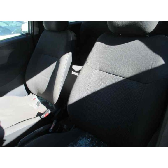 opel corsa c del año 2004