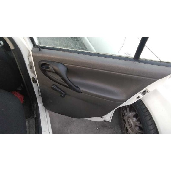 volkswagen polo berlina (6n1) del año 1997