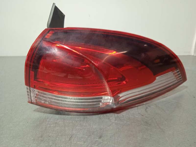 Recambio de piloto trasero derecho para renault clio iv grandtour expression referencia OEM IAM SR  