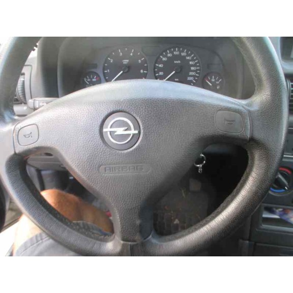 opel astra g berlina del año 1999