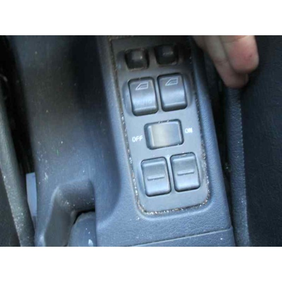 volvo s40 berlina del año 1999