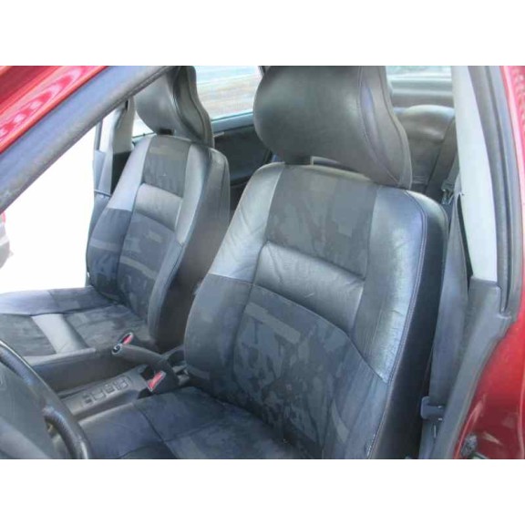 volvo s40 berlina del año 1999