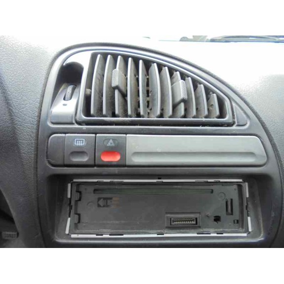 citroën saxo del año 2000