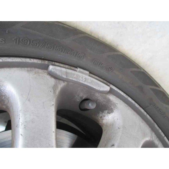 volvo s40 berlina del año 1999