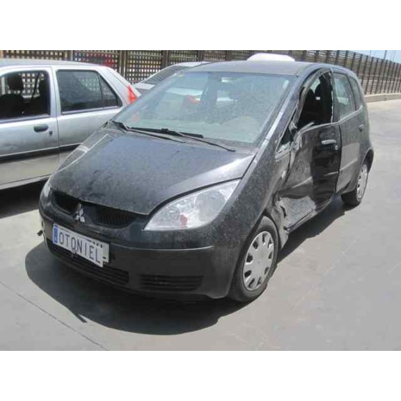 mitsubishi colt berlina 5 (z30a) del año 2007