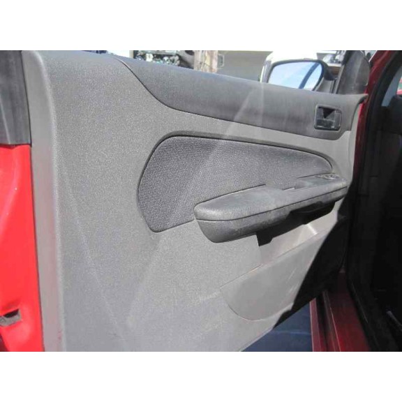 ford focus berlina (cap) del año 2008