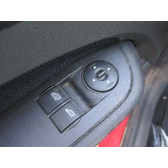 ford focus berlina (cap) del año 2008