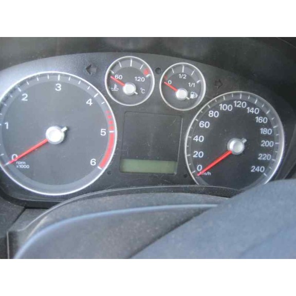 ford focus berlina (cap) del año 2008