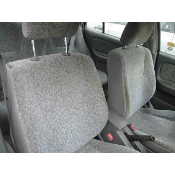 nissan almera (n15) del año 1999