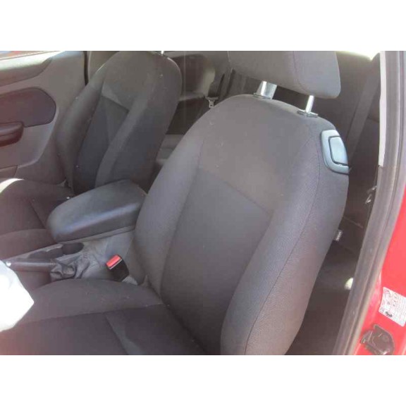 ford focus berlina (cap) del año 2008