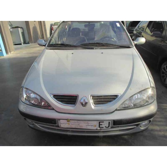 renault megane i classic (la0) del año 2000