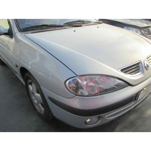 renault megane i classic (la0) del año 2000