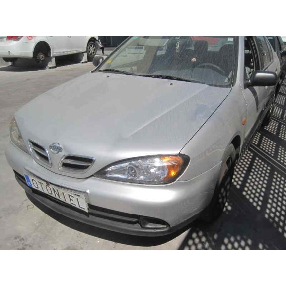 nissan primera berlina (p11) del año 1999