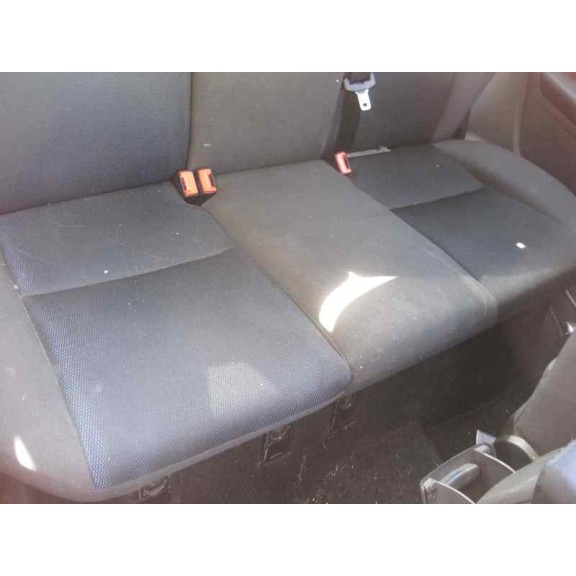 ford focus berlina (cap) del año 2008