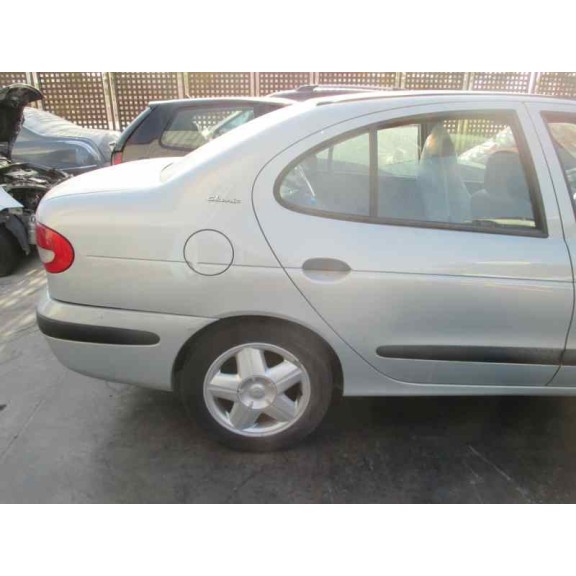 renault megane i classic (la0) del año 2000