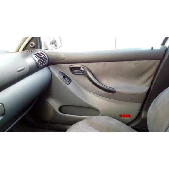 seat toledo (1m2) del año 1999