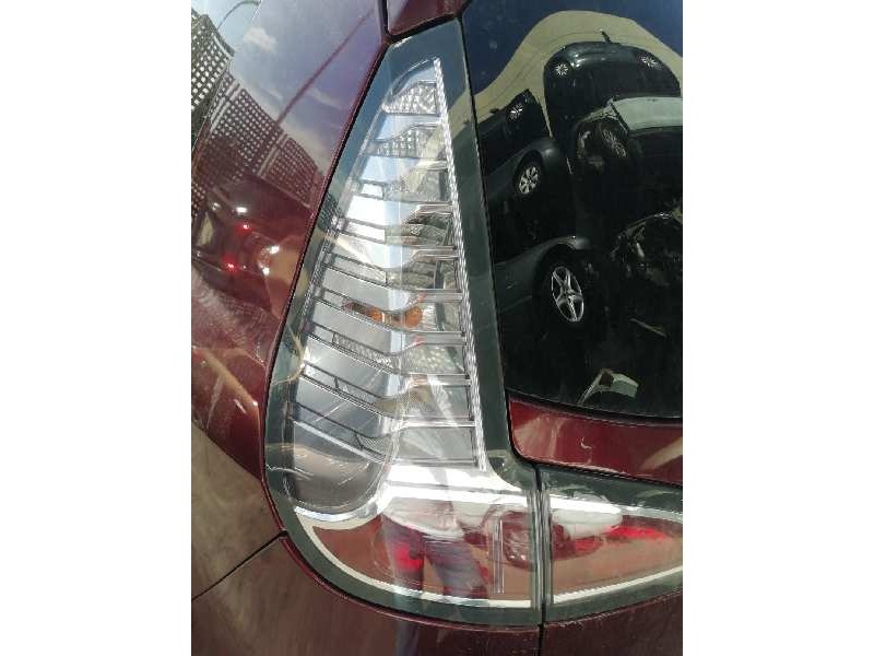 Recambio de piloto trasero izquierdo para renault scenic iii expression referencia OEM IAM 265558940R 2ºSERIE 