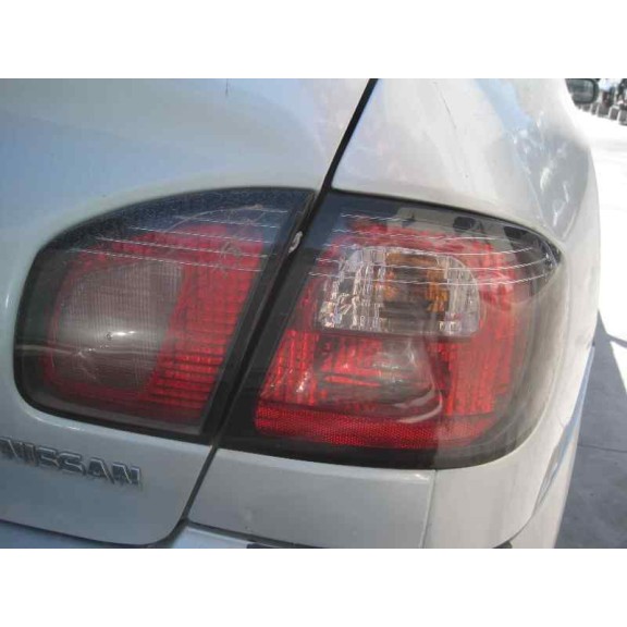 nissan primera berlina (p11) del año 1999