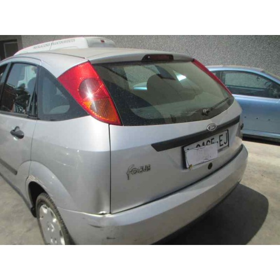 ford focus berlina (cak) del año 2000