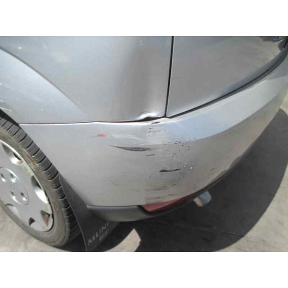 ford focus berlina (cak) del año 2000